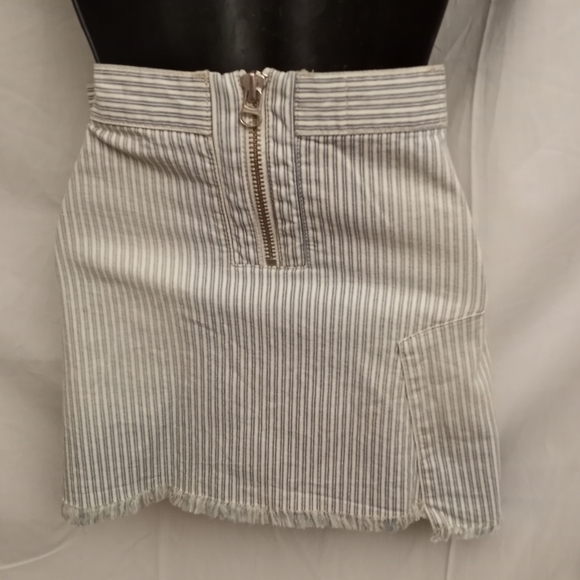 ZADIG & VOLTAIRE Jakiko Mini Skirt - Picture 7 of 8